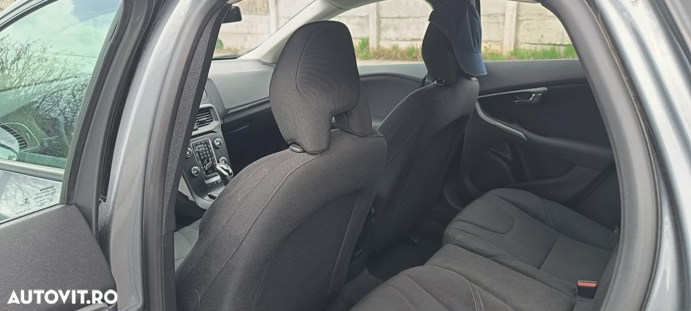 Volvo V40 - 15