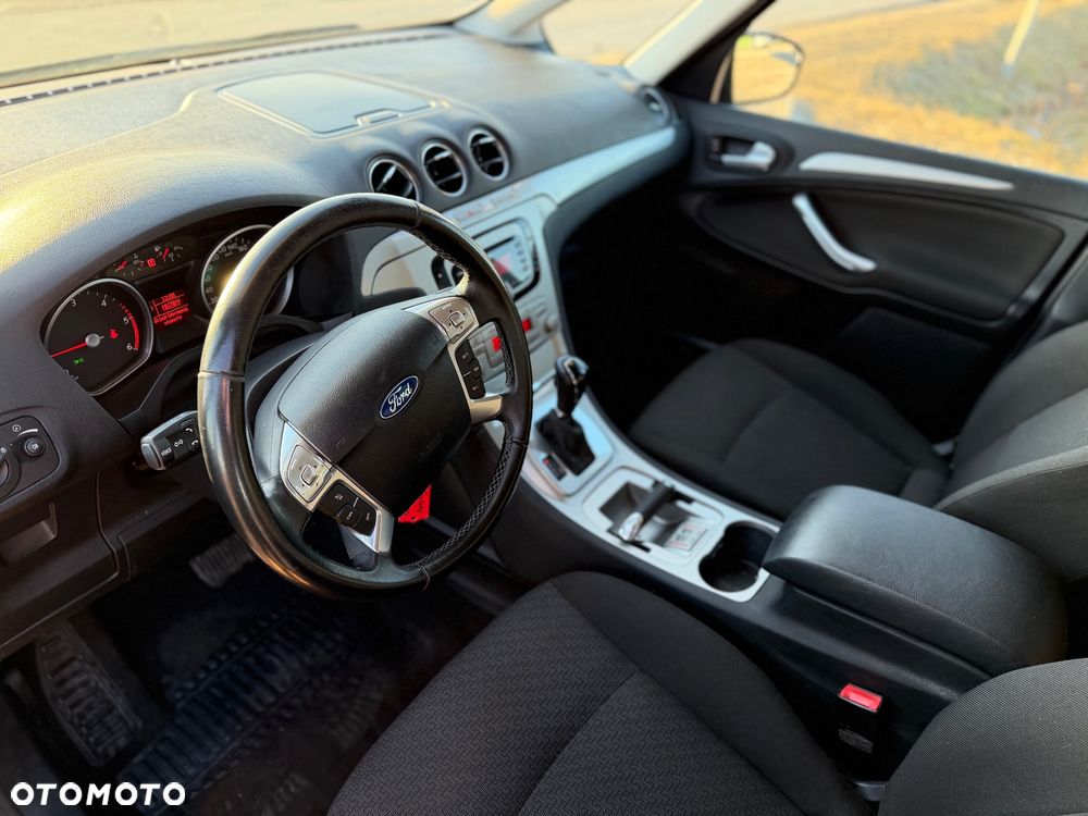 Ford Galaxy 2.0 TDCi Trend - 19