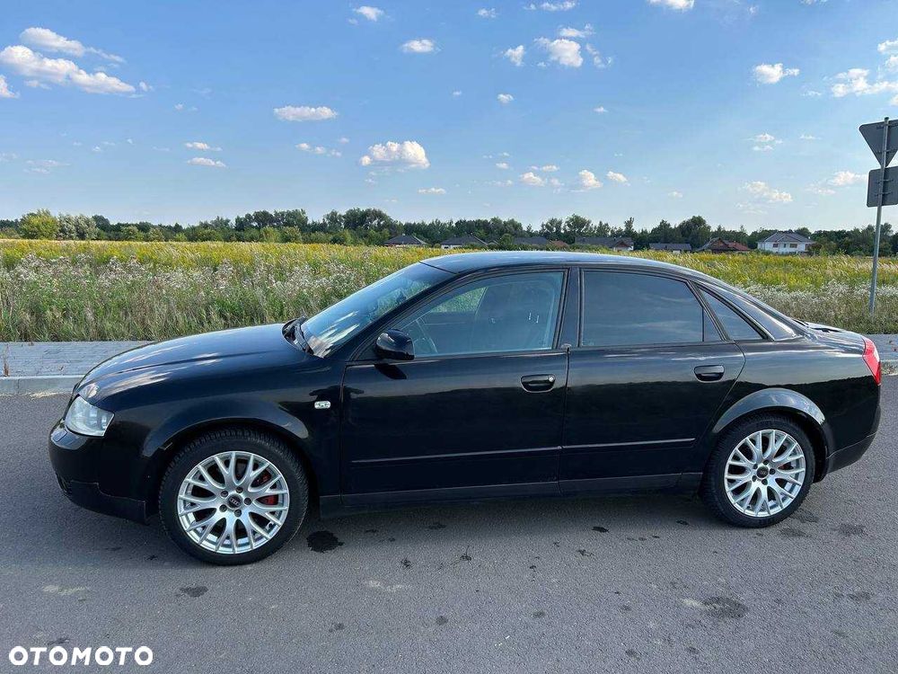 Audi A4 Limousine