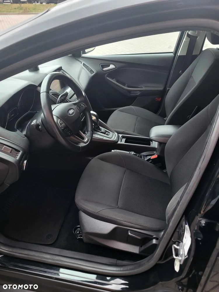 Ford Focus 2.0 EcoBlue Titanium - 8