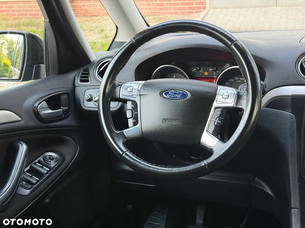 Ford Galaxy - 30