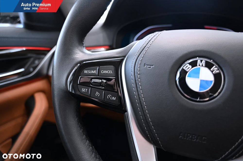 BMW Seria 5 540d xDrive mHEV - 6