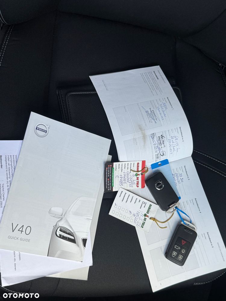 Volvo V40 D2 Geartronic Momentum - 38
