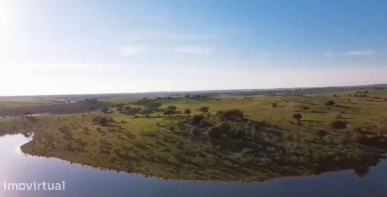 Terreno com 255.000 m2, em Alqueva, Reguengos de Monsaraz - Grande imagem: 5/15