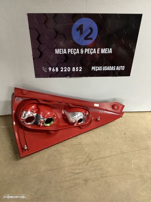 Farolim traseiro esquerdo peugeot 107 de 2007 - 2