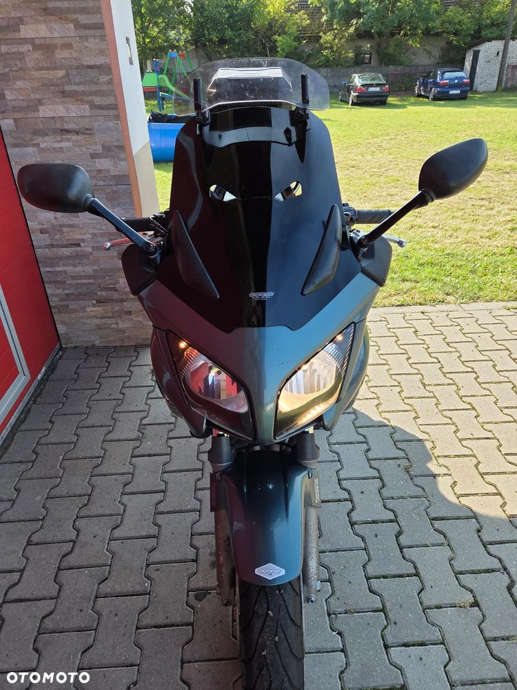Honda CBF - 12