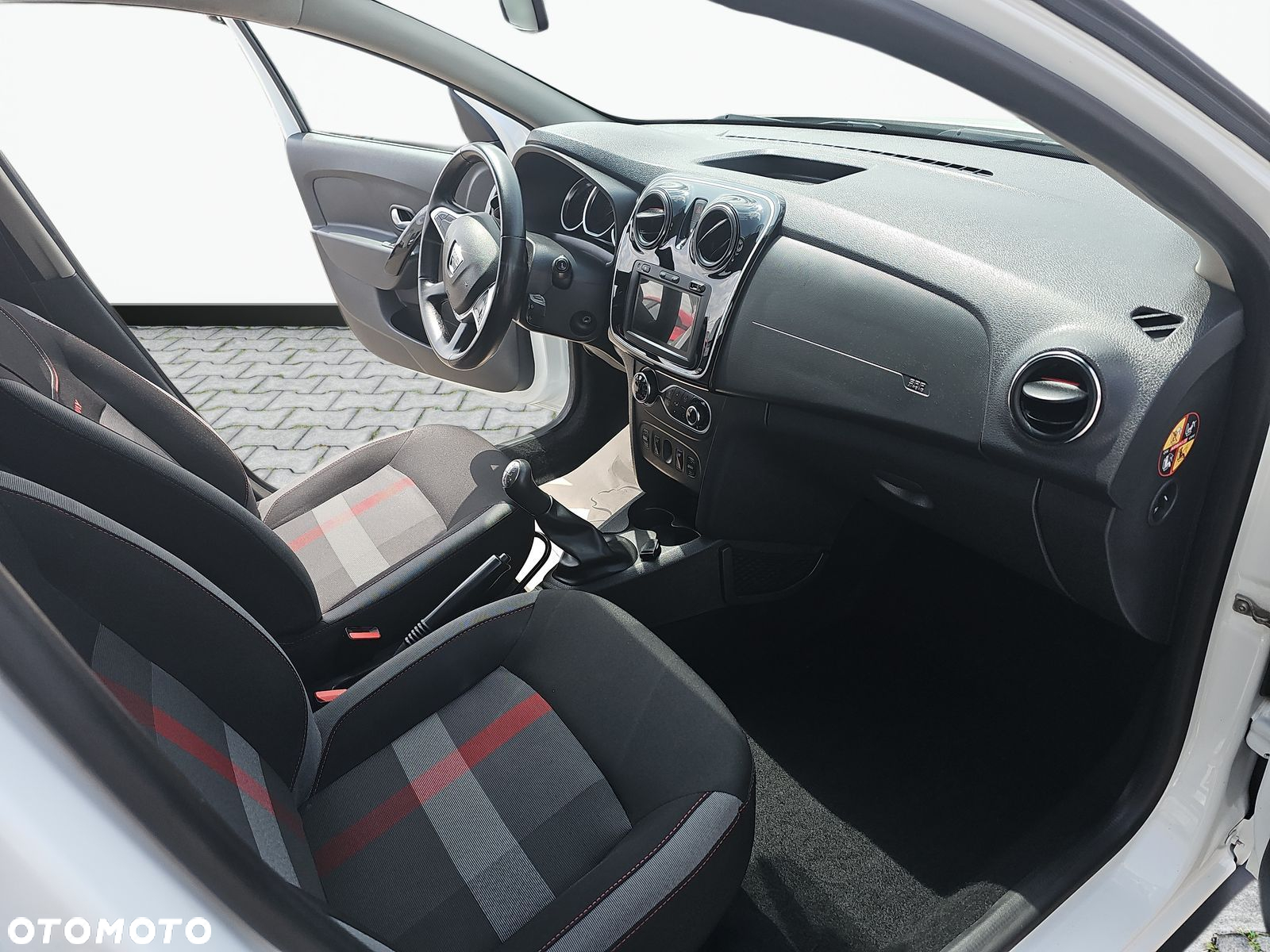 Dacia Sandero 0.9 TCe Techroad S&S - 16