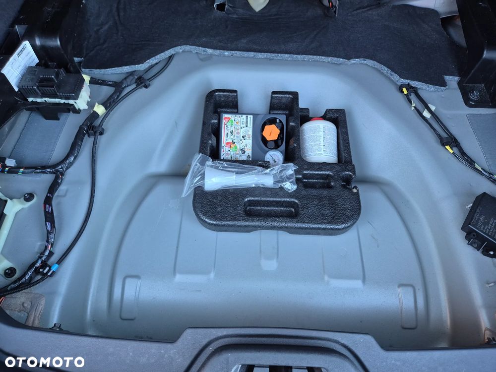 Volvo V60 D2 Drive-E Momentum - 28