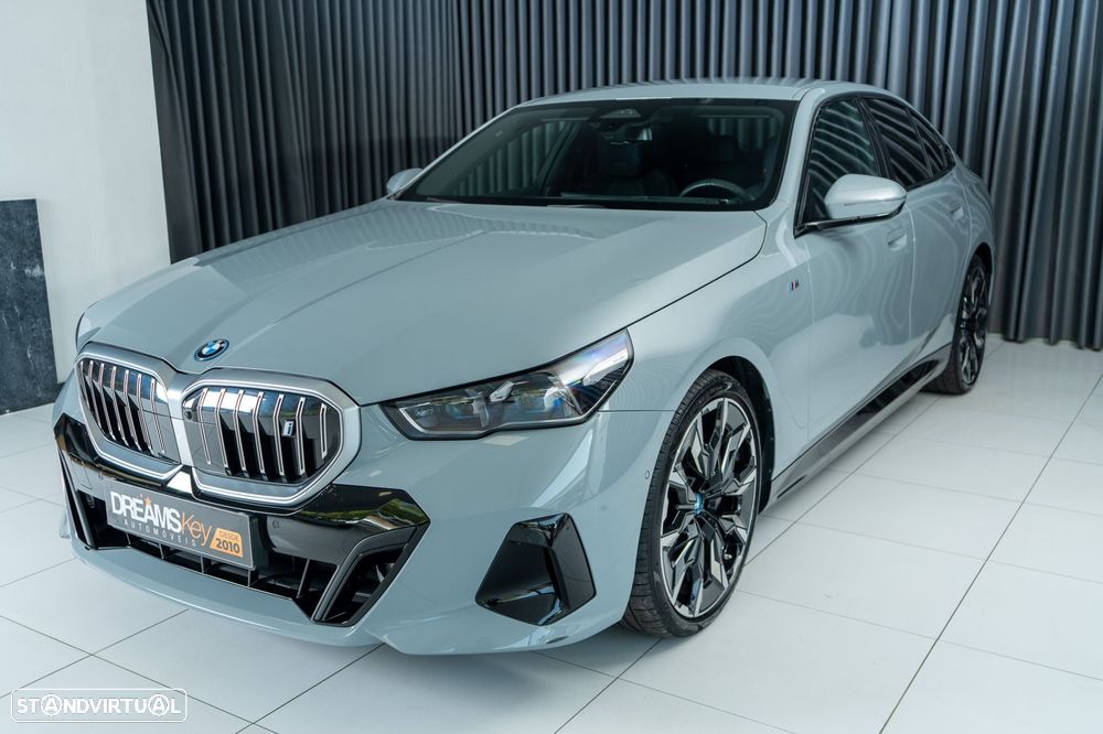BMW i5 eDrive40 Pack Desportivo M - 12