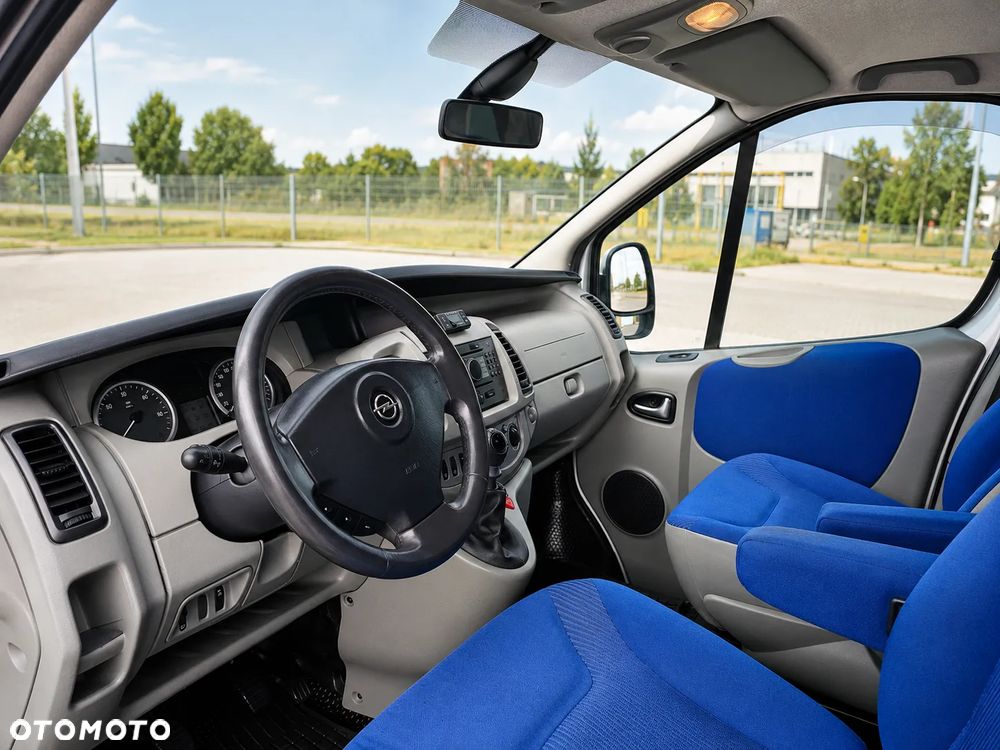 Opel Vivaro L1H1 2.7t - 14