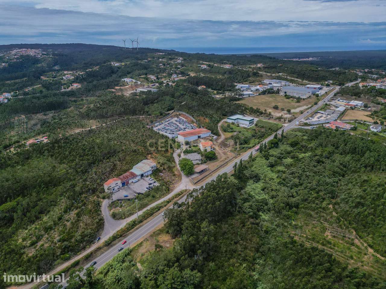 Edifício com armazém e serviços, 200 m2, excelente localização na EN 1 - Grande imagem: 5/21