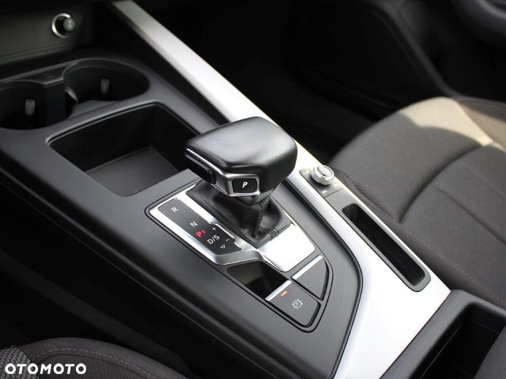 Audi A4 Limousine - 23