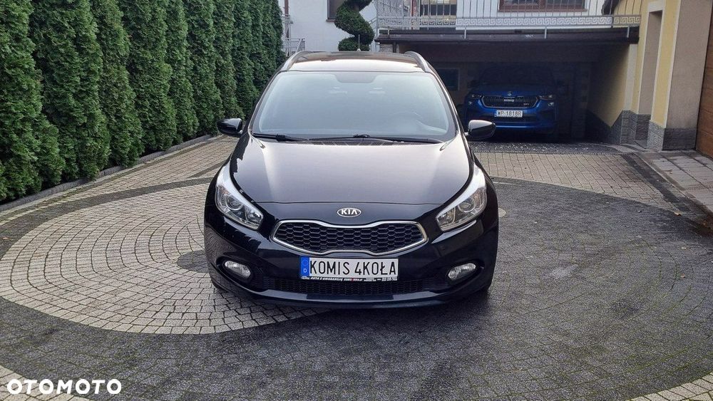 Kia Ceed - 9