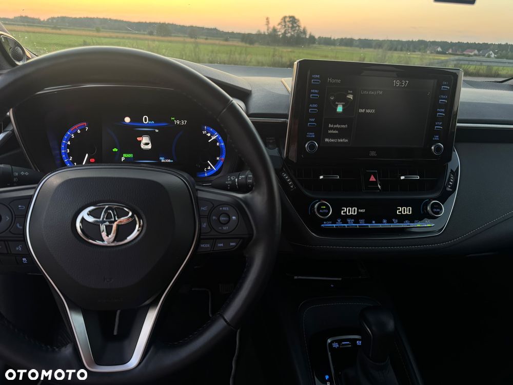 Toyota Corolla 1.8 Hybrid Selection - 4