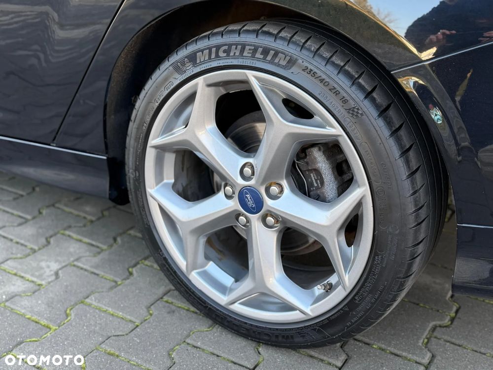 Ford Focus 2.0 TDCi ST - 11