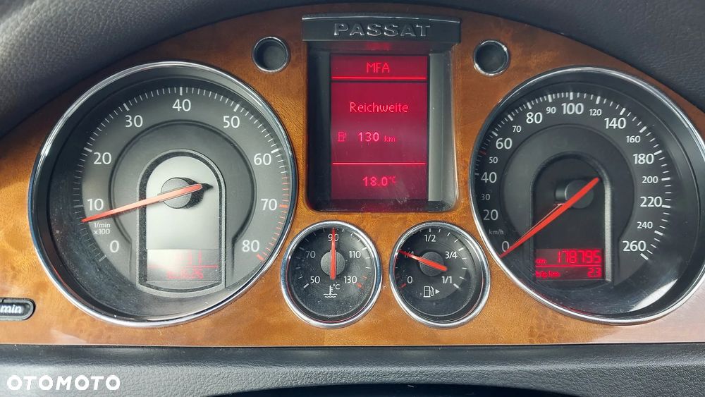 Volkswagen Passat 2.0 TSI Individual - 28