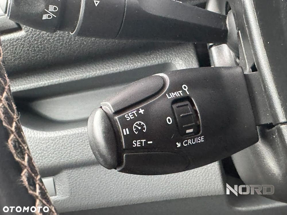 Peugeot Expert 2.0 - 21