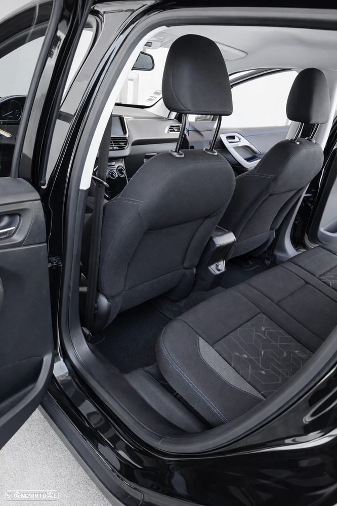 Peugeot 2008 1.5 BlueHDi Style - 7