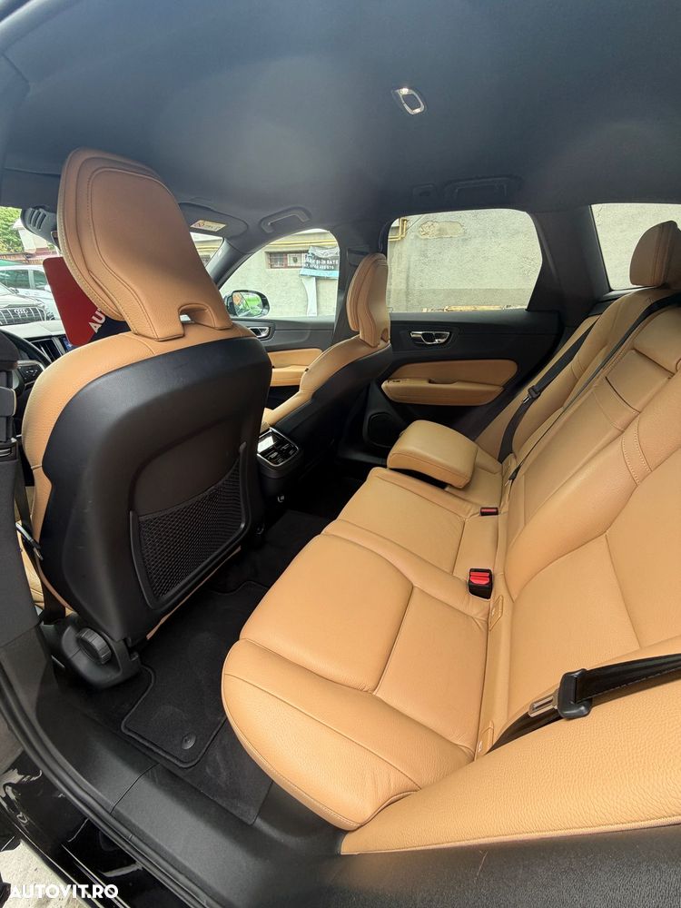 Volvo XC 60 D4 AWD Momentum - 19