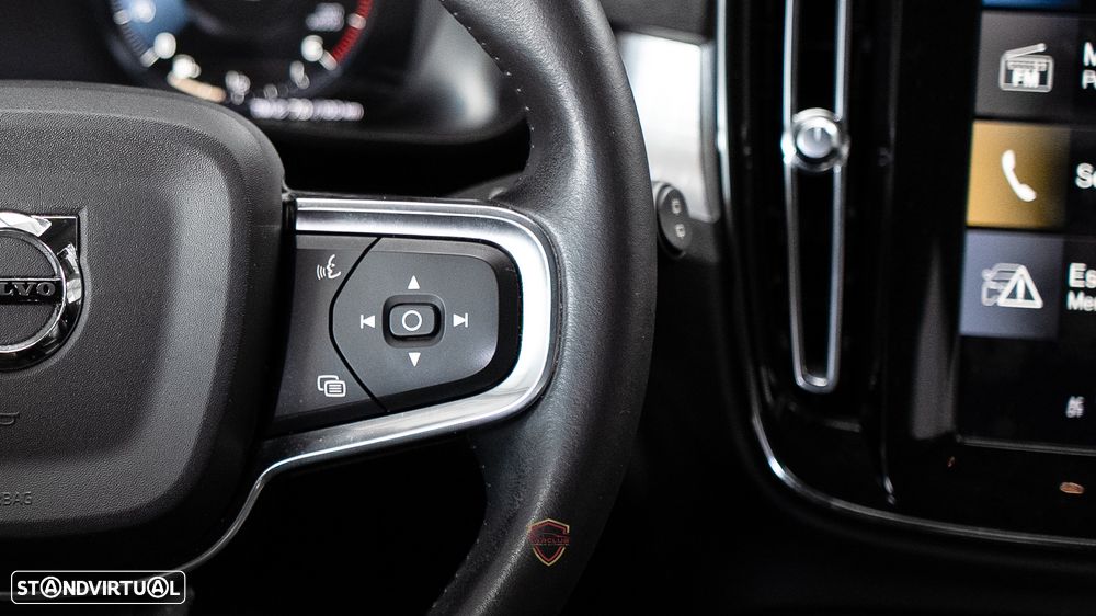 Volvo XC 40 2.0 D3 Momentum Geartronic - 31