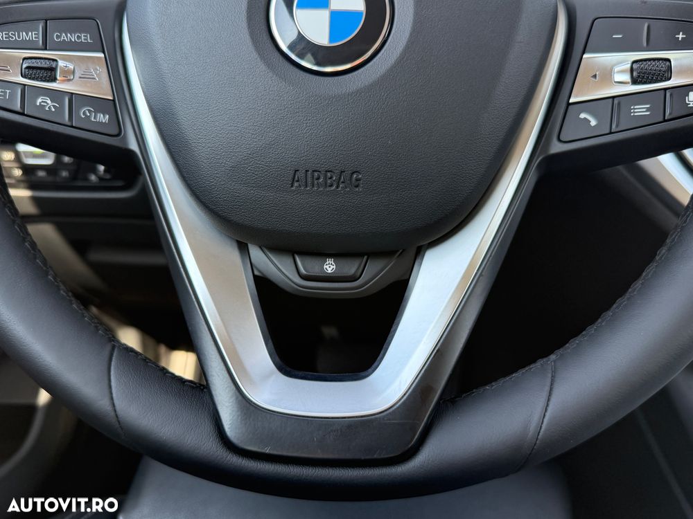 BMW Seria 3 320d Aut. Sport Line - 24