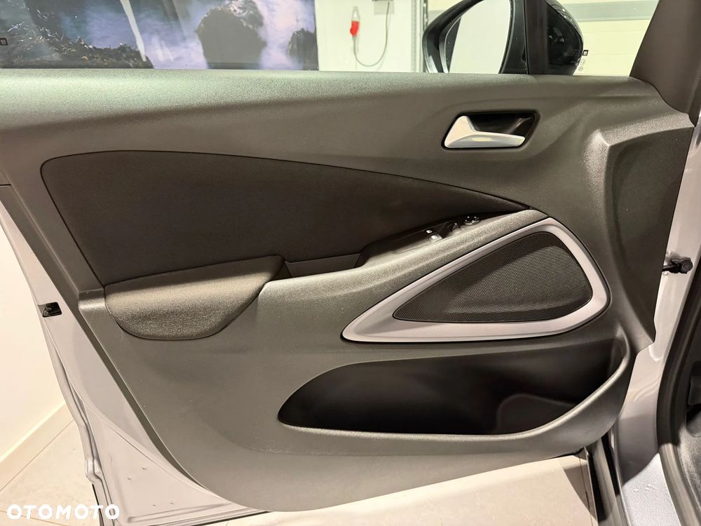 Opel Crossland X - 13