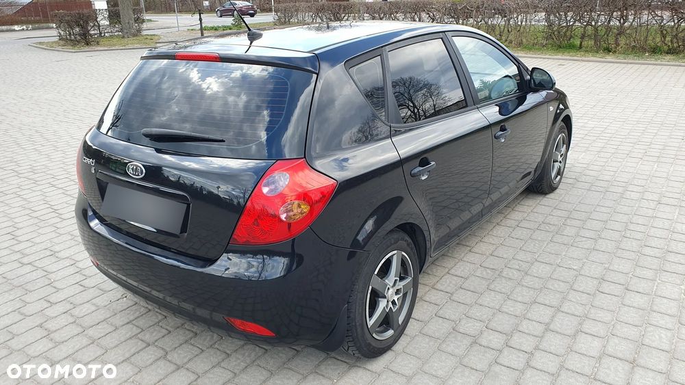 Kia Ceed 1.6 Crdi Comfort - 3