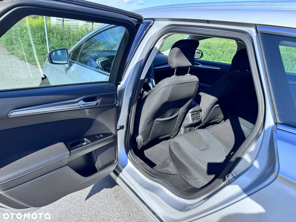 Ford Mondeo 2.0 TDCi Titanium PowerShift - 6