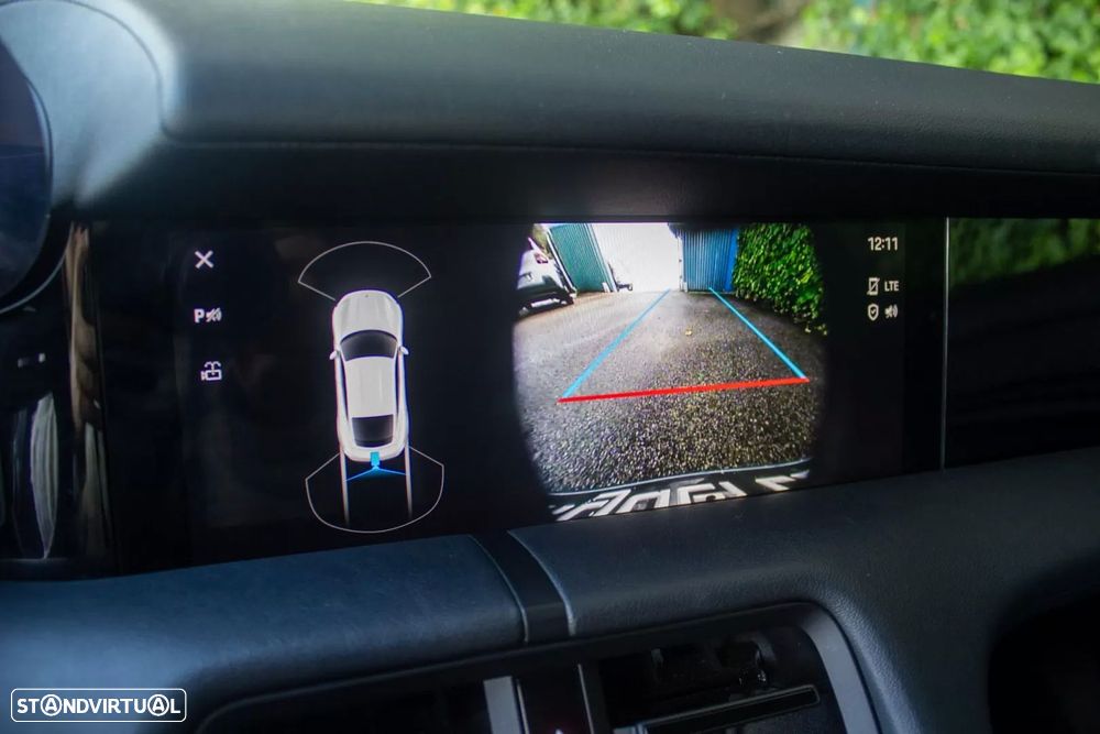 Porsche Taycan 4 Black Edition - 21