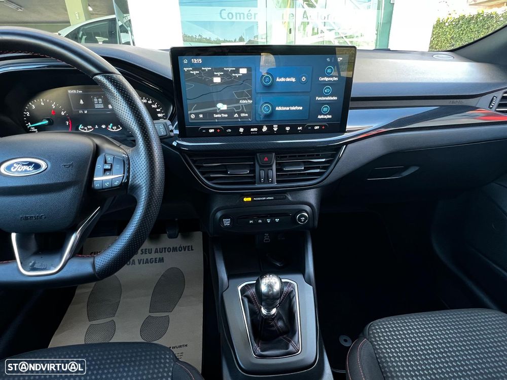 Ford Focus 1.0 EcoBoost MHEV ST-Line X - 36