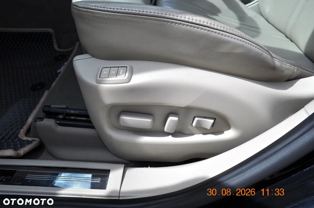 Cadillac SRX 3.6 V6 AWD Sport Luxury - 28