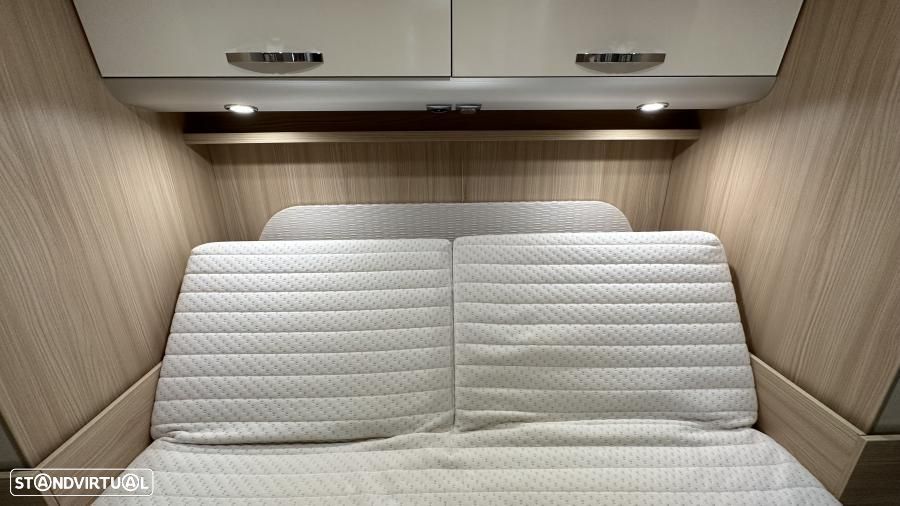 Burstner Ixeo IT 734 30 Anos c.central e basculante - 13