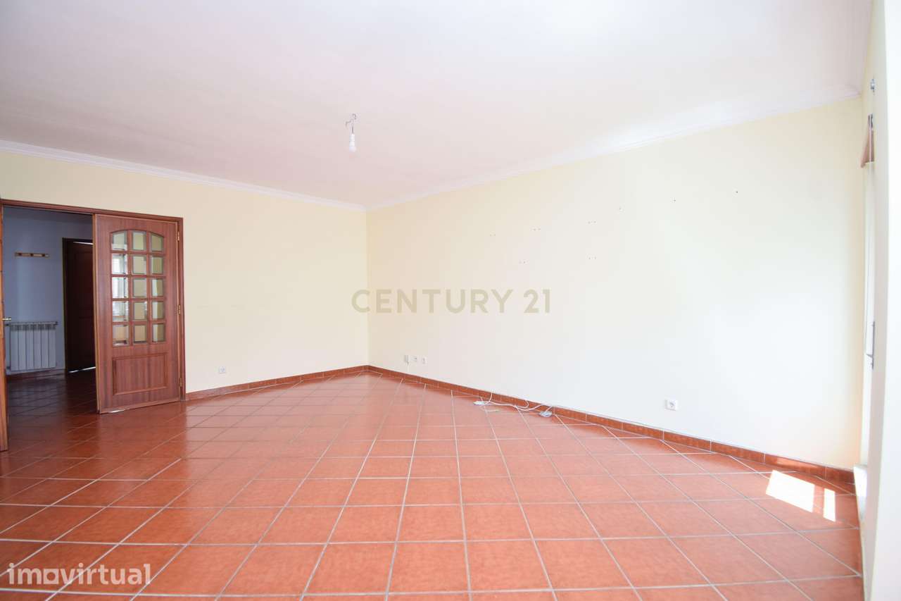 Apartamento T2 para arrendar - Santa Marta de Corroios, Almada - Grande imagem: 4/26