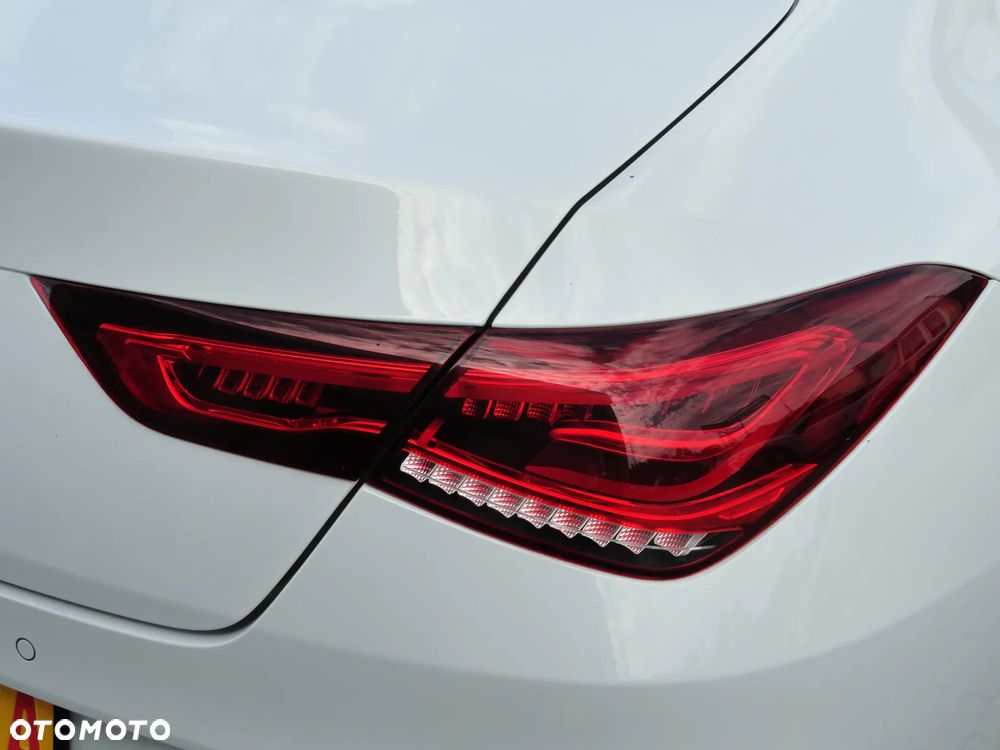 Mercedes-Benz CLA 200 7G-DCT Edition AMG Line - 36