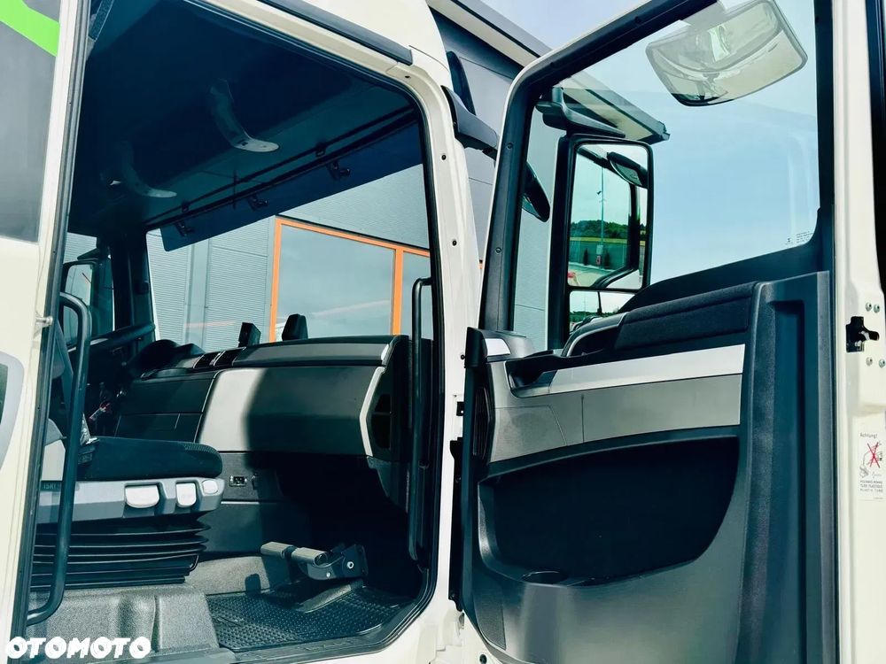 MAN TGX 26.400 // E6 // Klimatyzacja / chłodnia z windą // 19 Epal // sypialka // świeżo z Niemiec !!! - 25