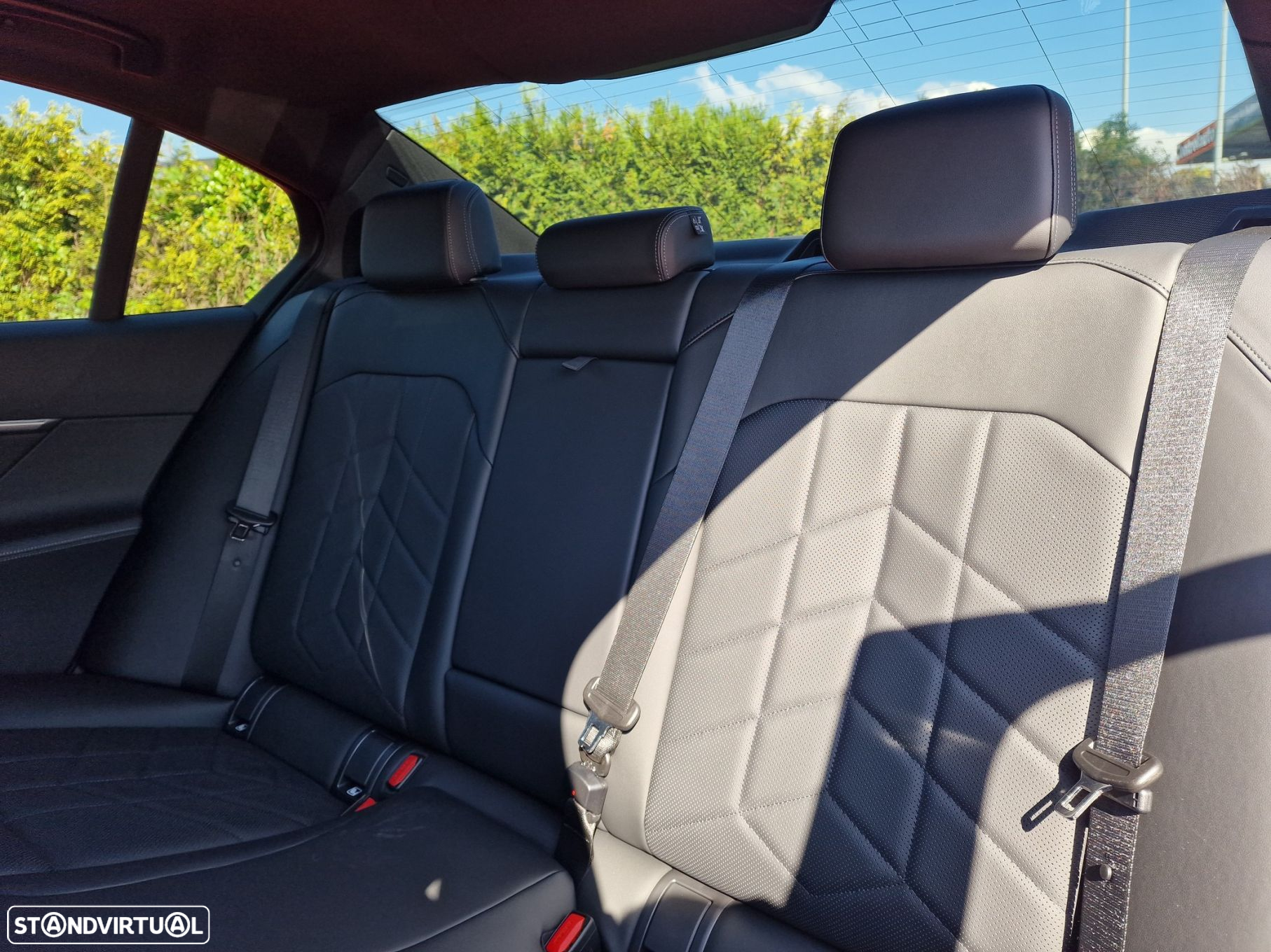 BMW i5 eDrive40 Pack Desportivo M - 15