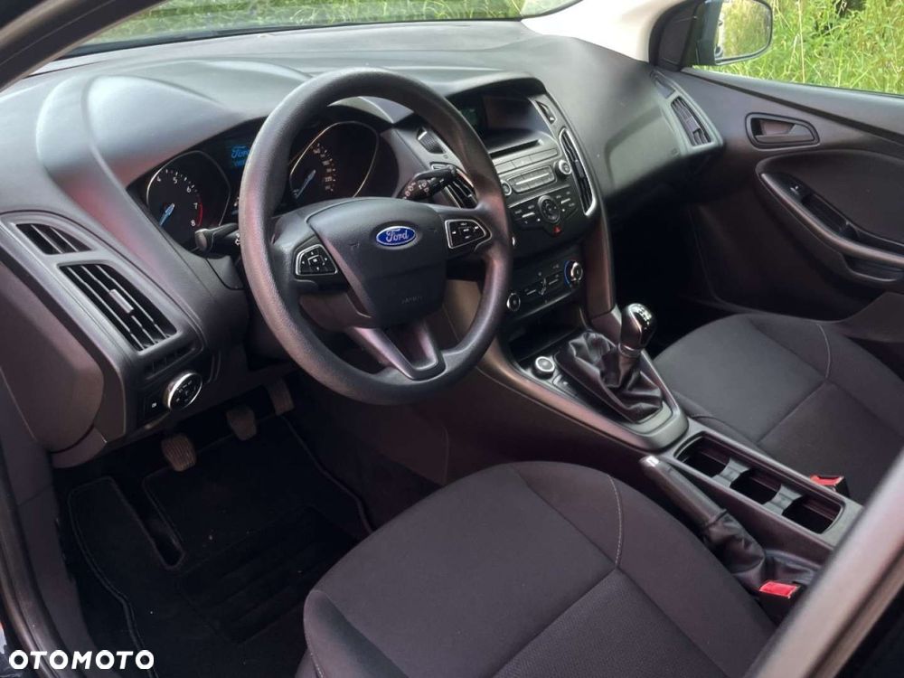Ford Focus - 21