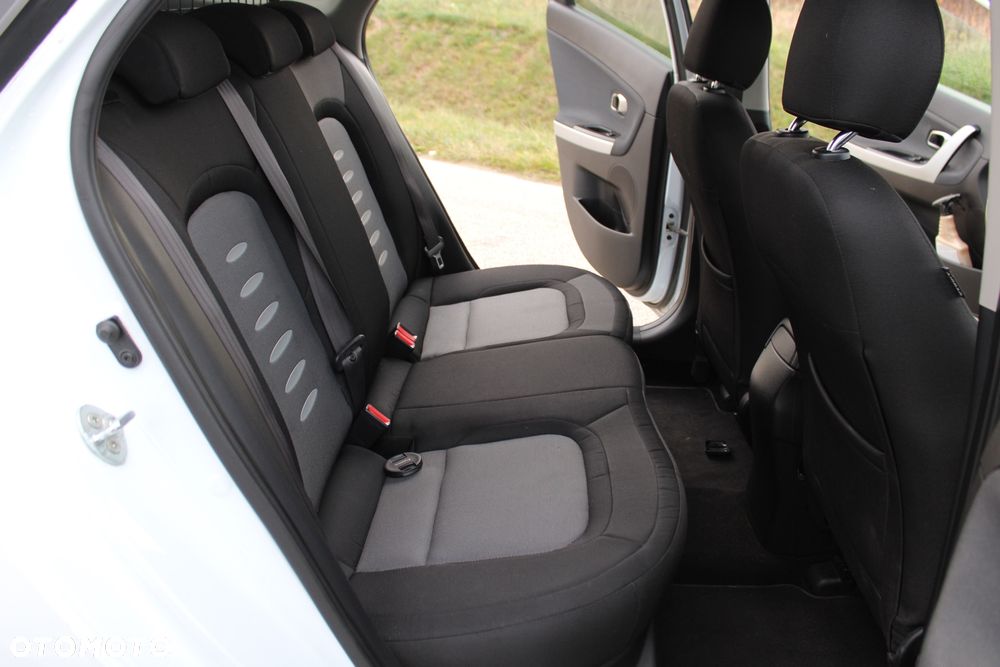 Kia Ceed 1.4 CVVT Dream-Team Edition - 21