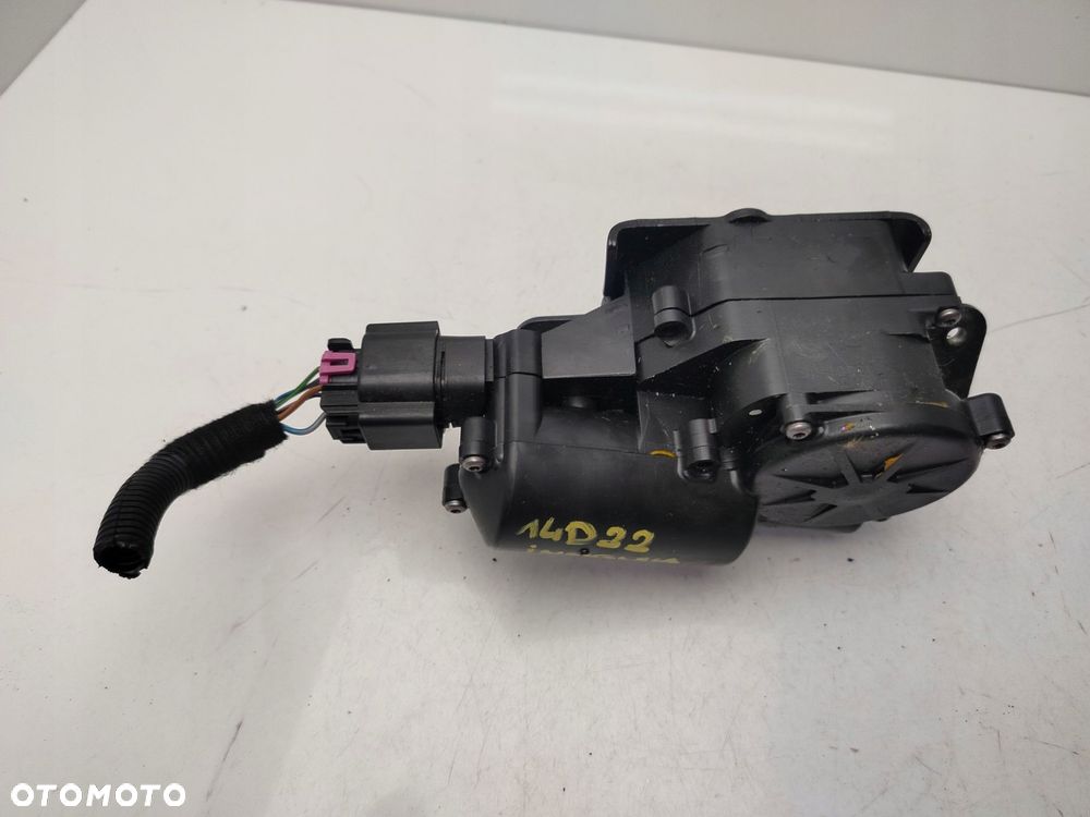 opel insignia a lift 13r- zamek dociąg  klapy bagażnika tył tylny 13581405 - 2