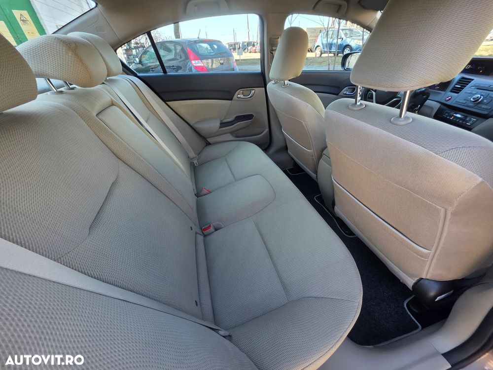 Honda Civic 1.8 MT LS - 17