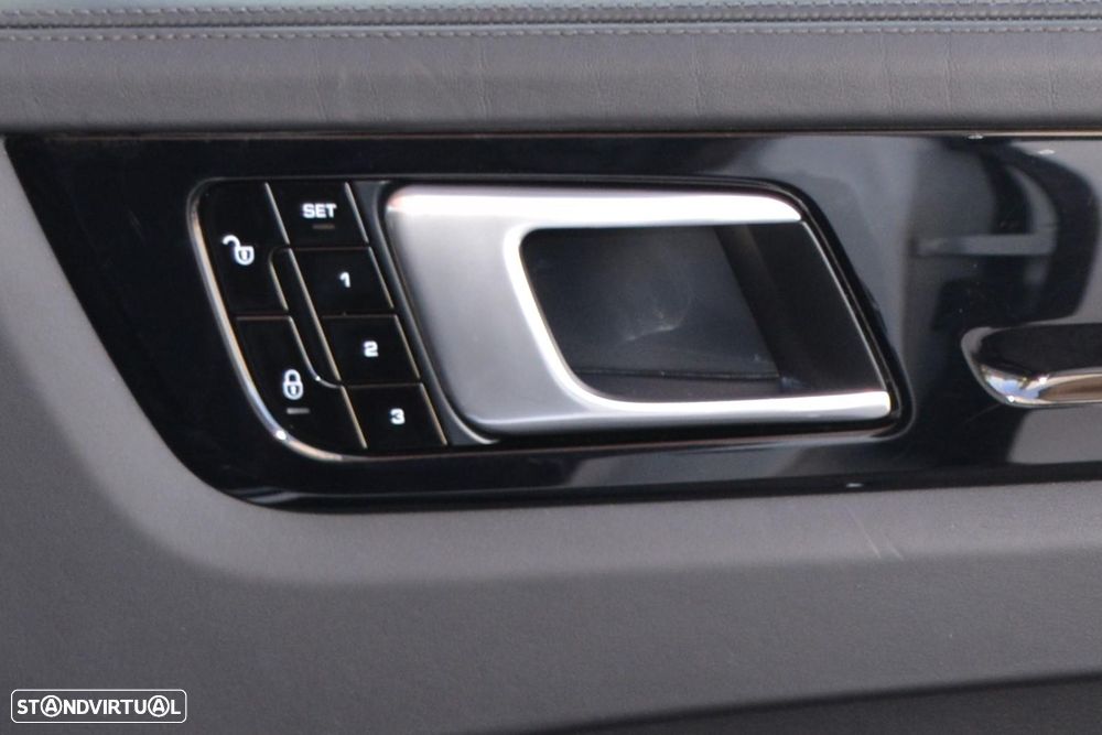 Porsche Cayenne E-Hybrid - 59