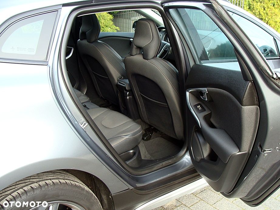 Volvo V40 Cross Country D2 Geartronic Momentum - 14