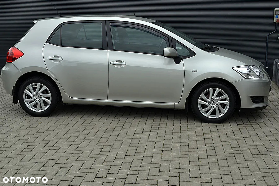 Toyota Auris 1.4 VVT-i Sol - 5