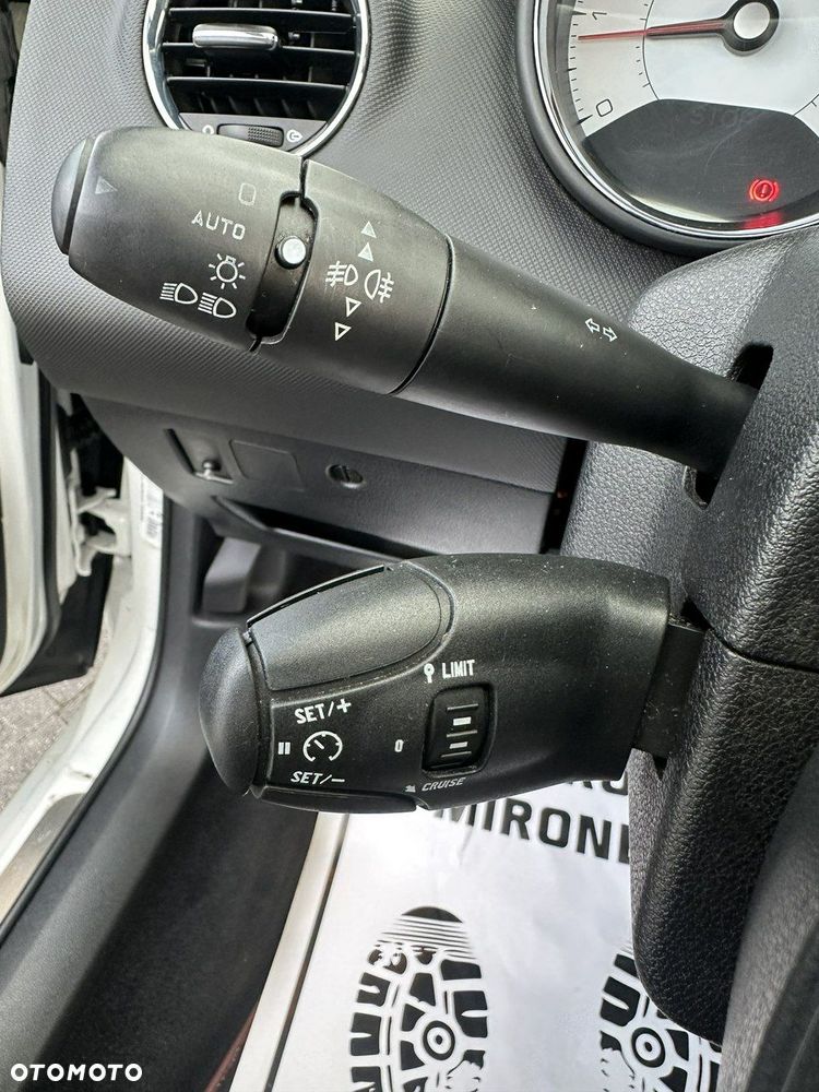 Peugeot 308 CC - 14