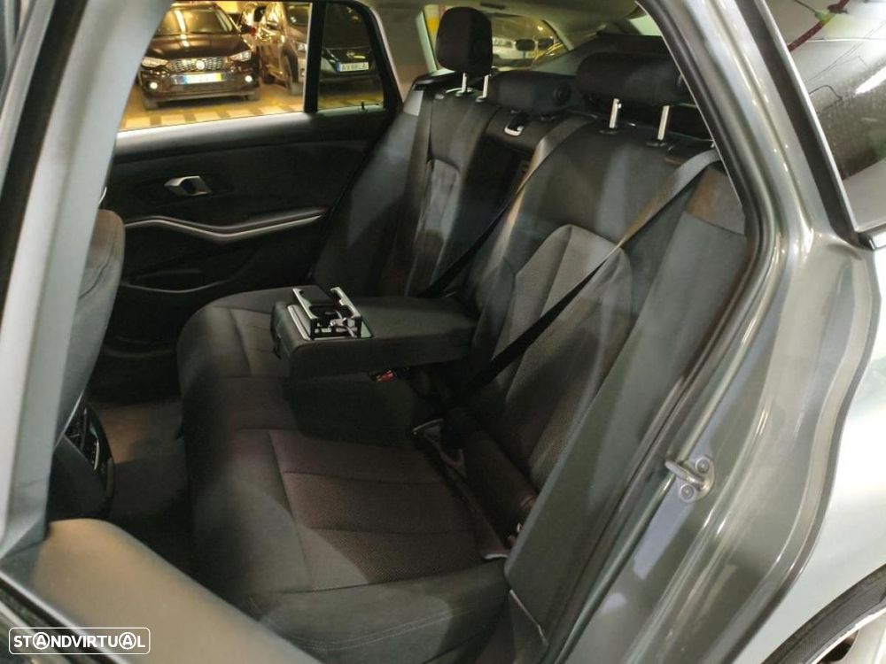 BMW 320 e Auto - 3