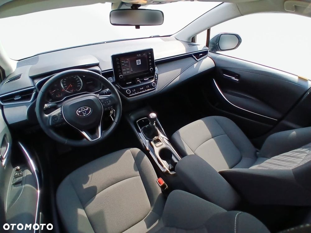 Toyota Corolla - 14