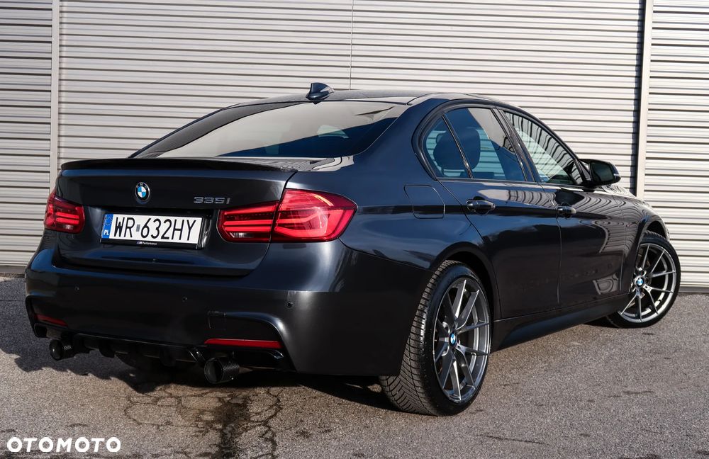 BMW Seria 3 335i xDrive M Sport - 18