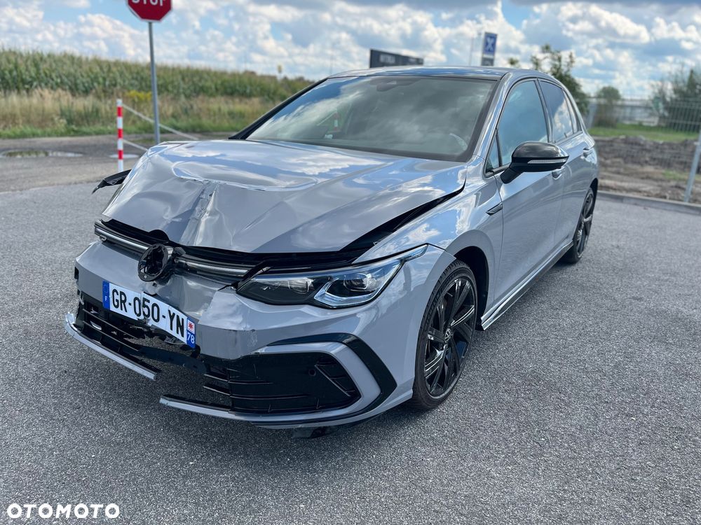 Volkswagen Golf 1.5 eTSI OPF DSG R-Line - 1