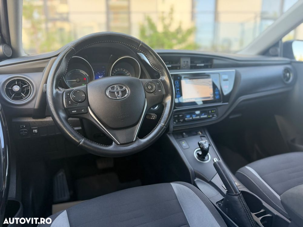 Toyota Auris - 7