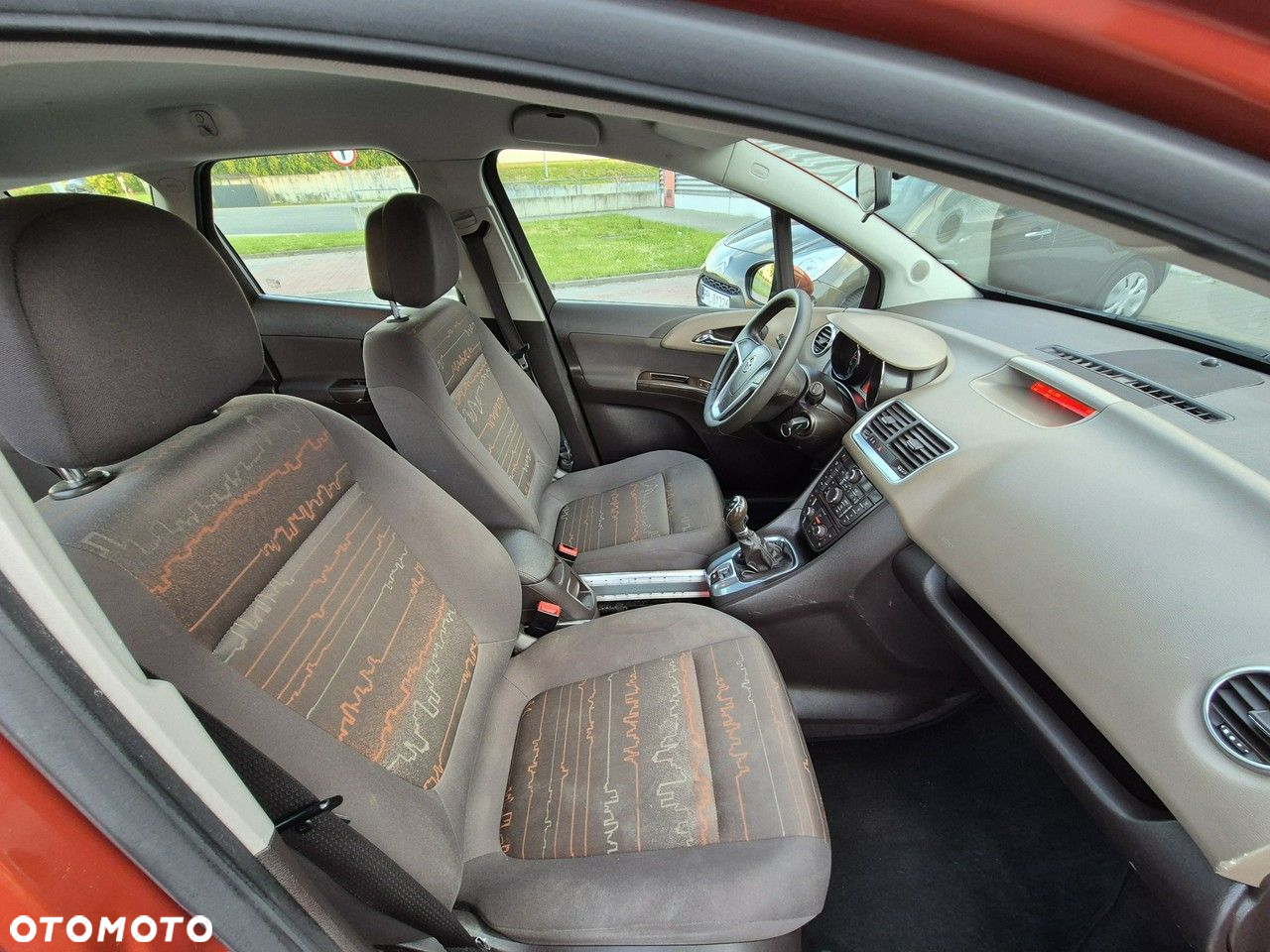 Opel Meriva - 10